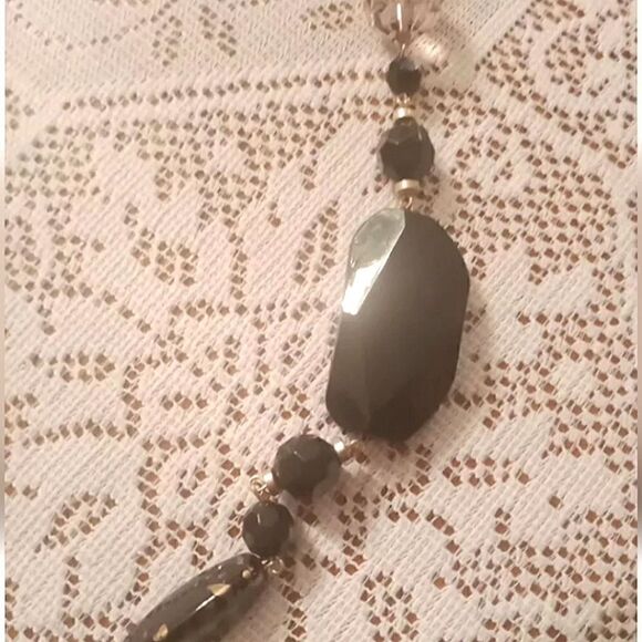 Vintage Avon 50" Beaded W/0blong Faux  Onyx  Stones Necklace W/3" Extension - Picture 2 of 5